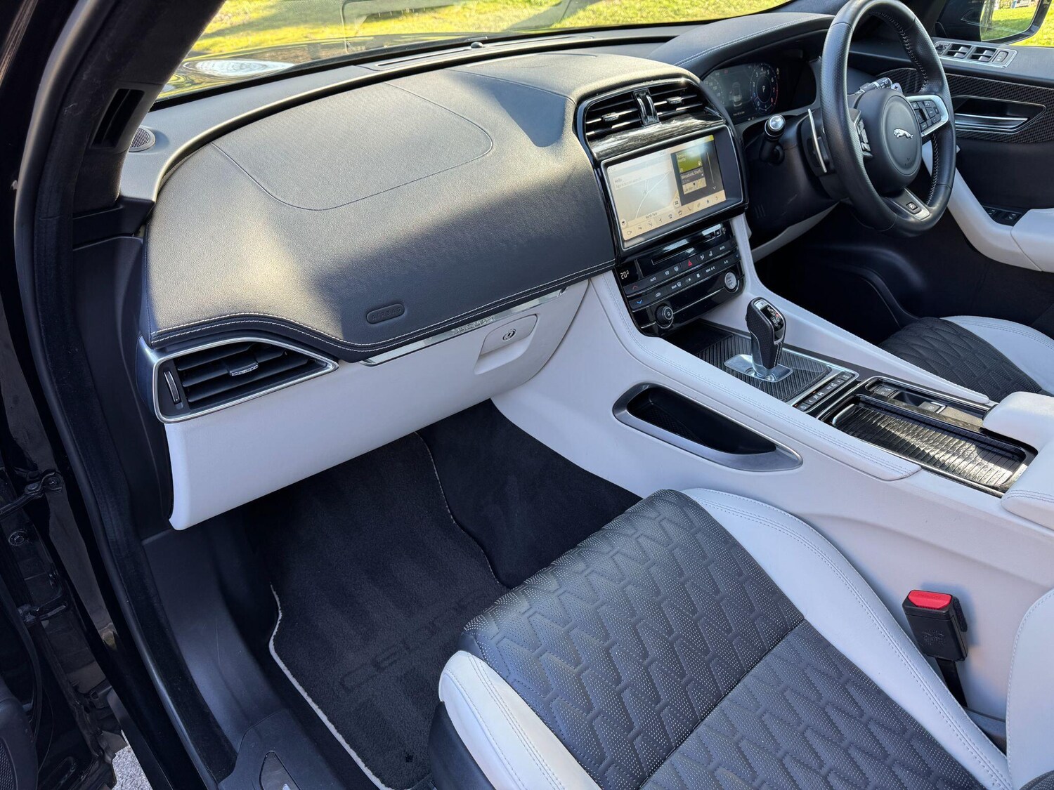 Used Jaguar F-Pace 2019 for sale - 78157816: Photo 43