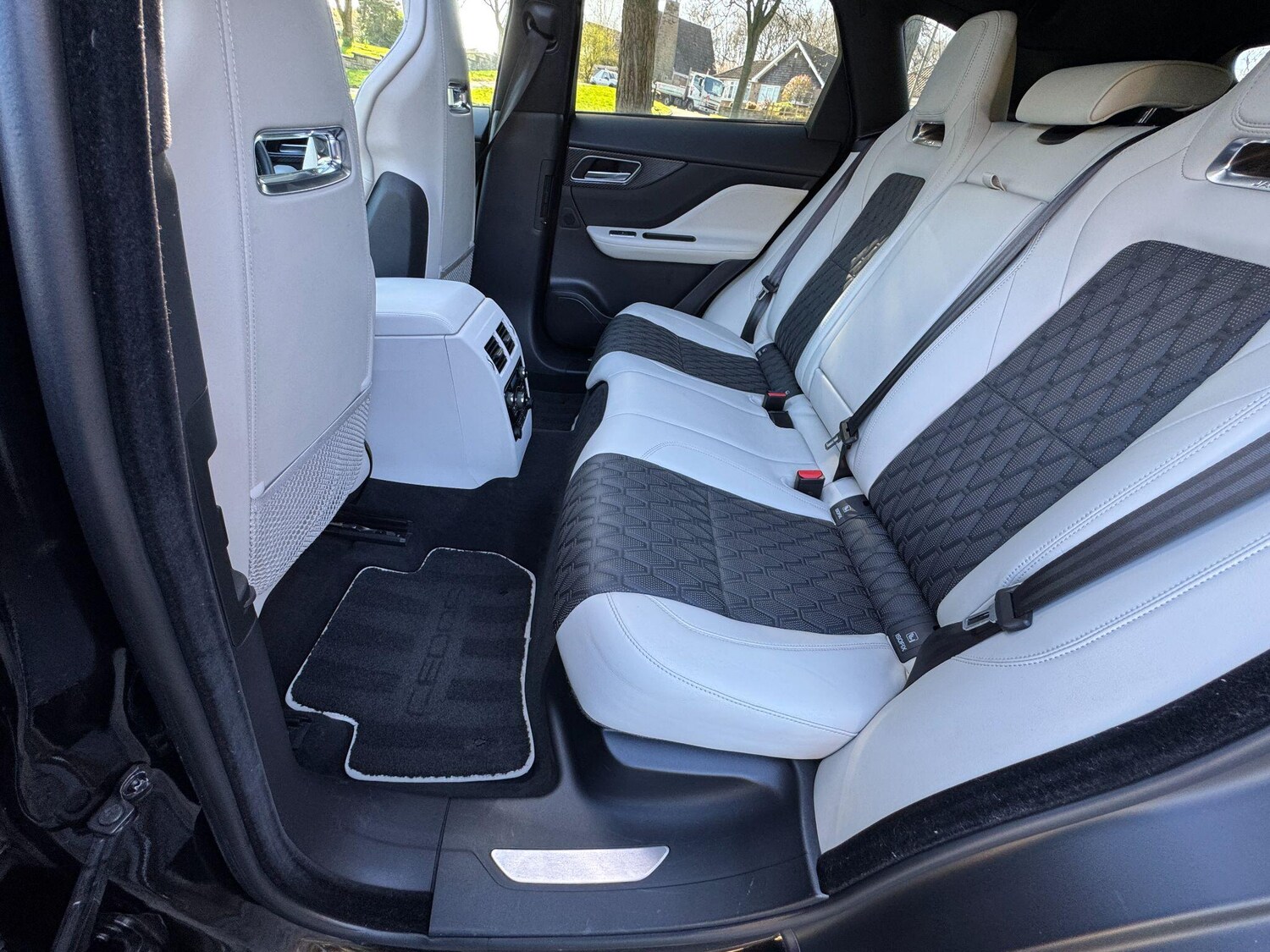 Used Jaguar F-Pace 2019 for sale - 78157816: Photo 88