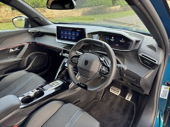 Used Peugeot E-2008 2025 for sale - 77808783: Photo