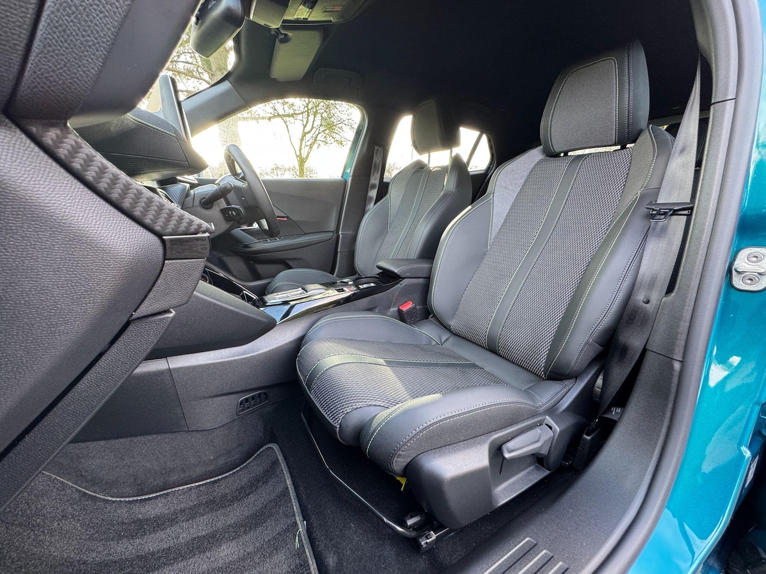 Used Peugeot 2008 2025 for sale - 77808783: Photo 5