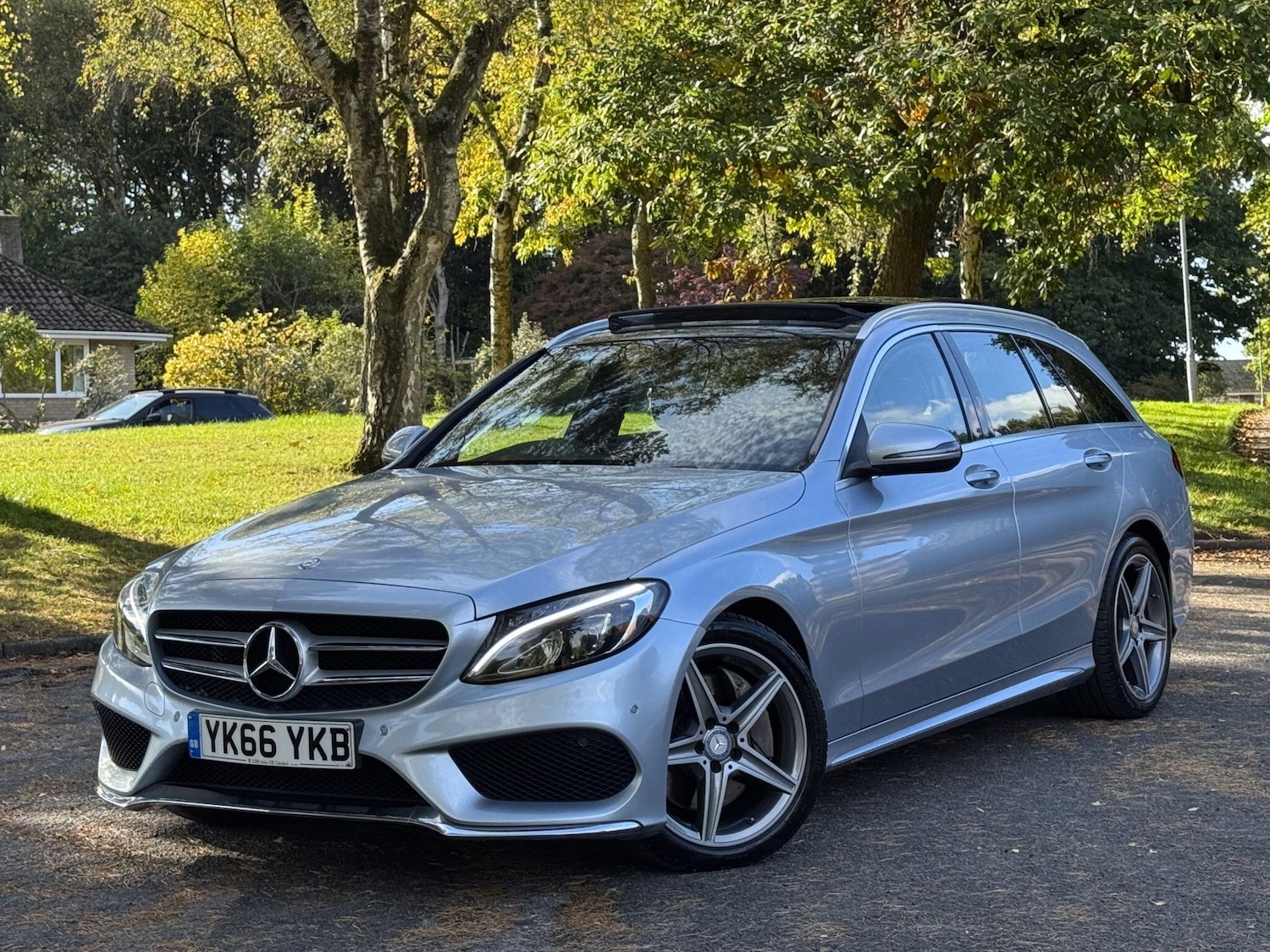 Used Mercedes-Benz C Class 2016 for sale - 76326186: Photo 1