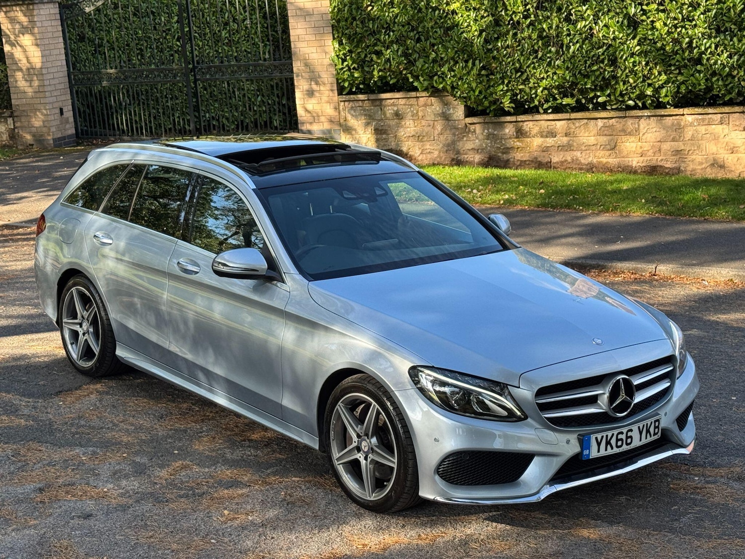 Used Mercedes-Benz C Class 2016 for sale - 76326186: Photo 11