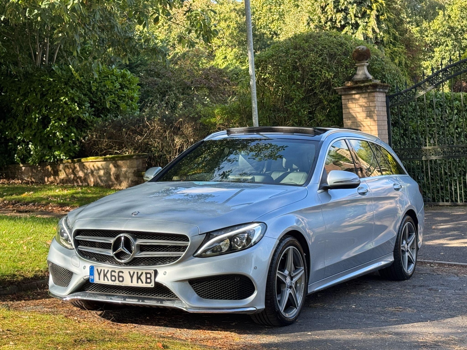 Used Mercedes-Benz C Class 2016 for sale - 76326186: Photo 70