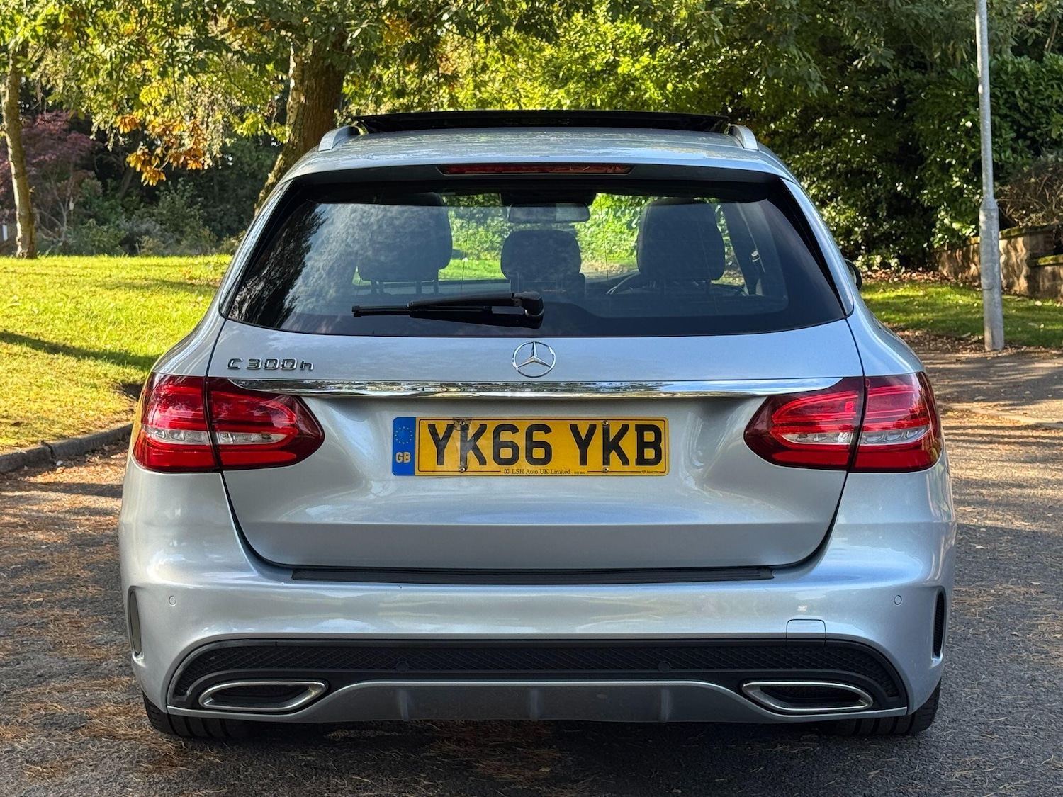 Used Mercedes-Benz C Class 2016 for sale - 76326186: Photo 8