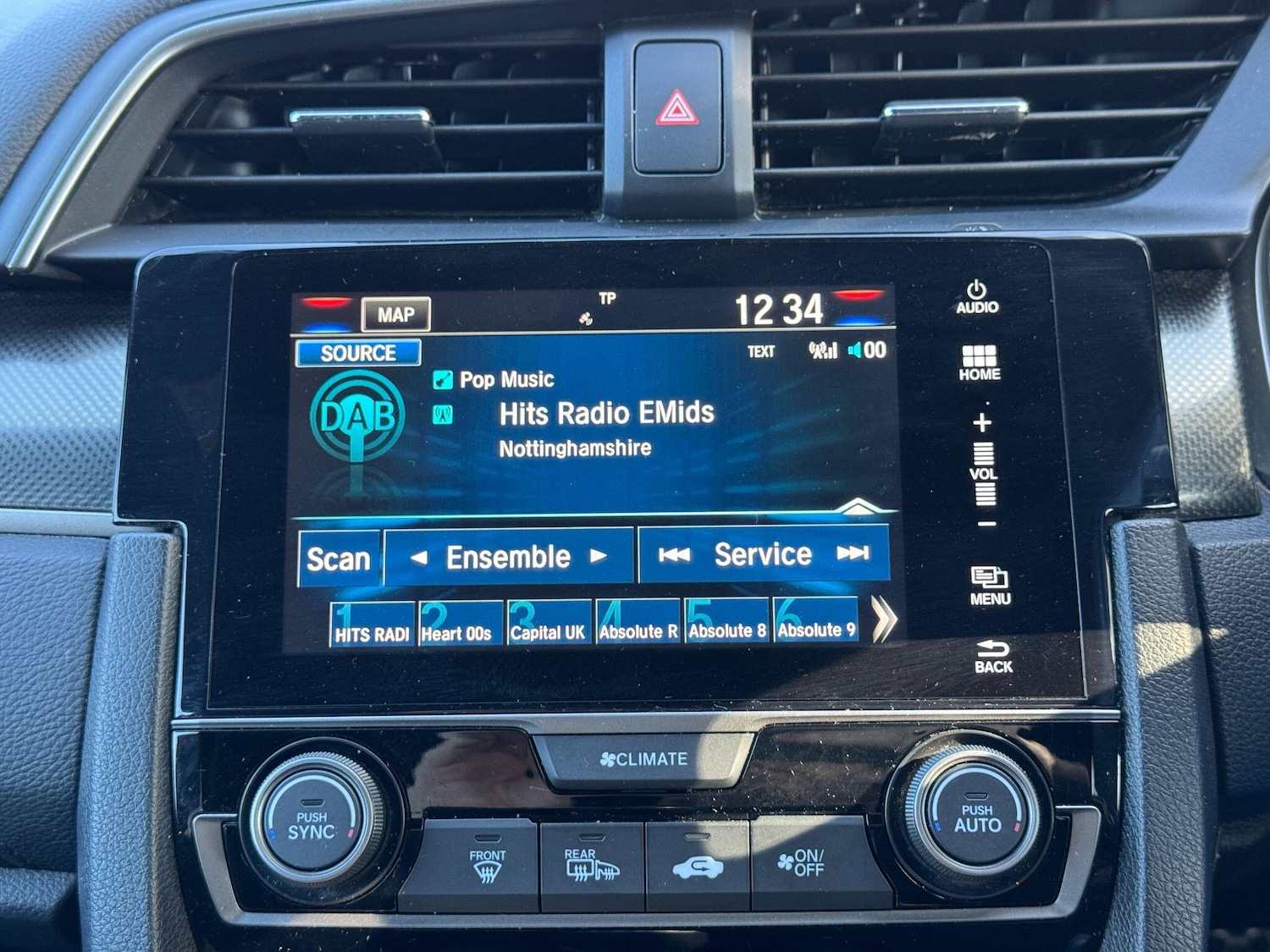 Used Honda Civic 2019 for sale - 77940202: Photo 18