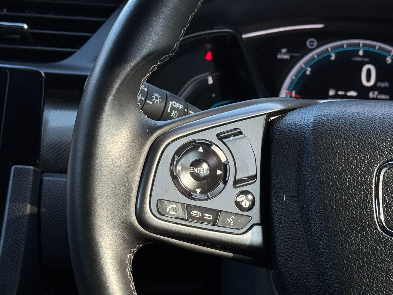 Used Honda Civic 2019 for sale - 77940202: Photo 67