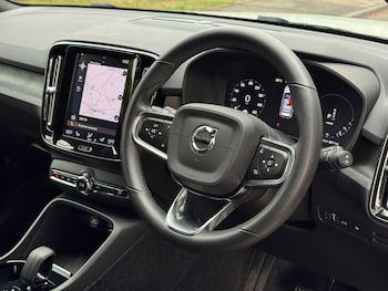 Used Volvo XC40 2022 for sale - 75415132: Photo