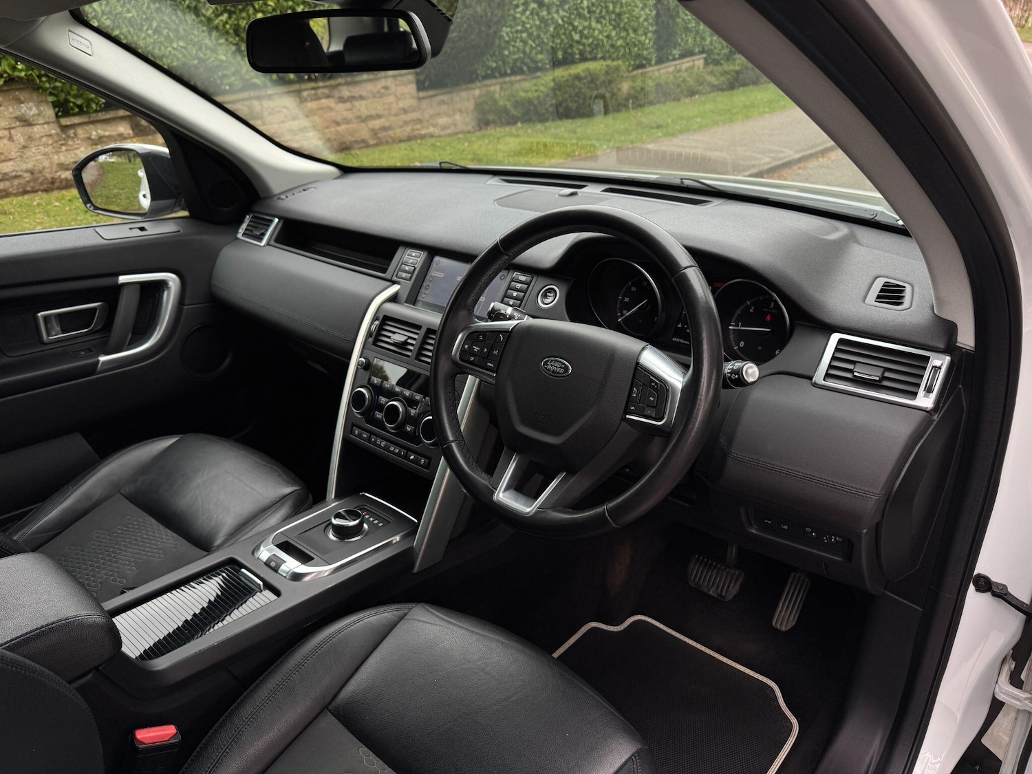 Used Land Rover Discovery Sport 2019 for sale - 78115522: Photo 4