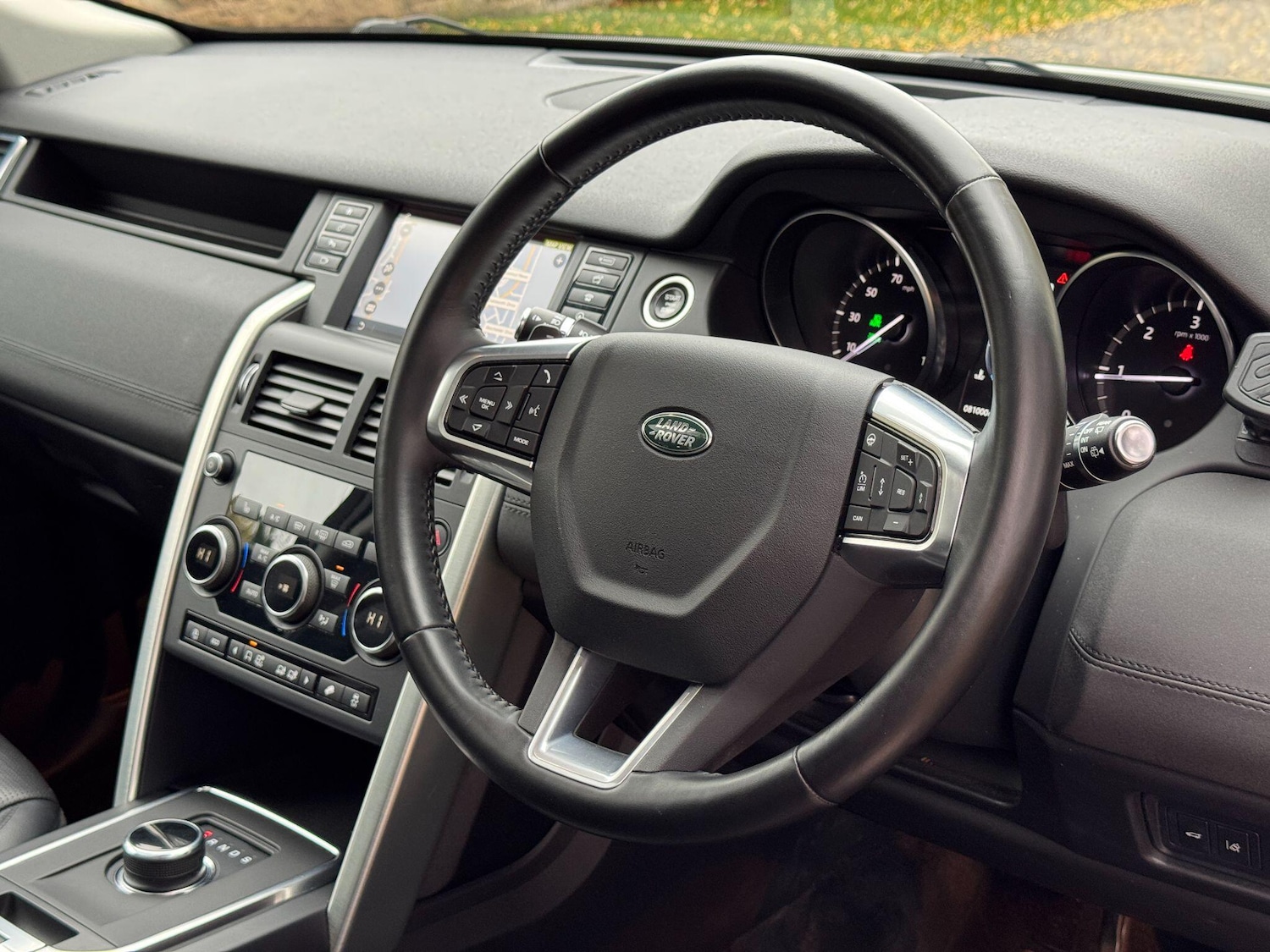 Used Land Rover Discovery Sport 2018 for sale - 76561858: Photo 24