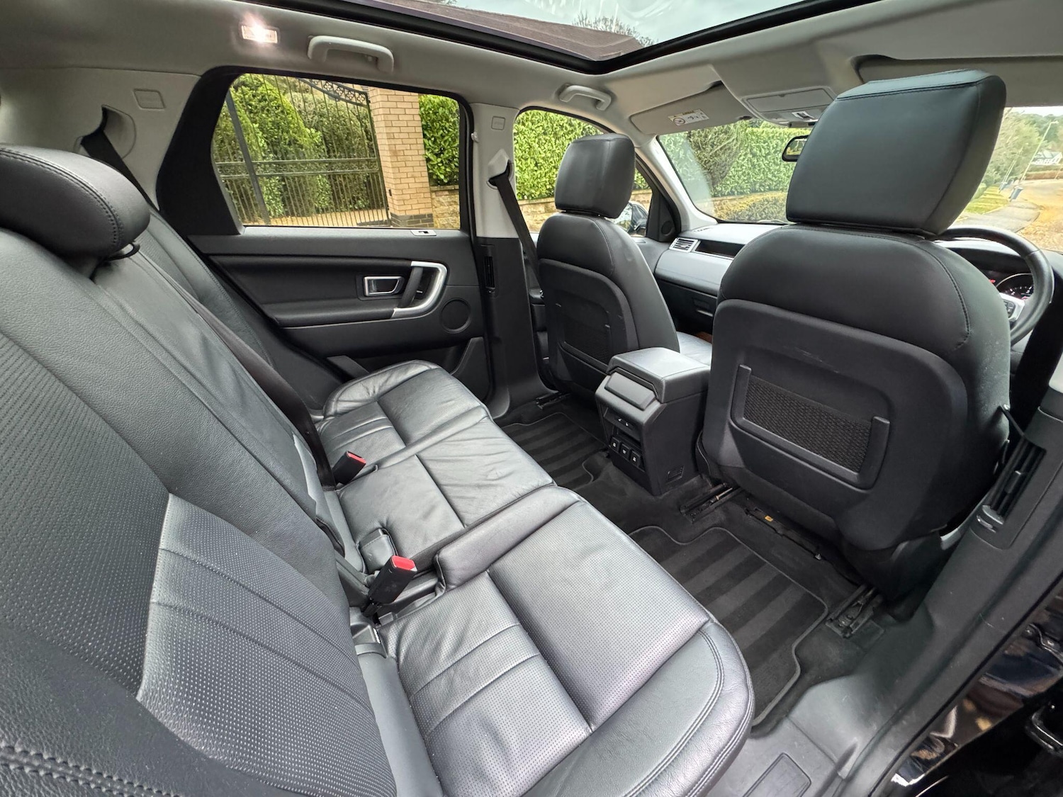 Used Land Rover Discovery Sport 2018 for sale - 76561858: Photo 26