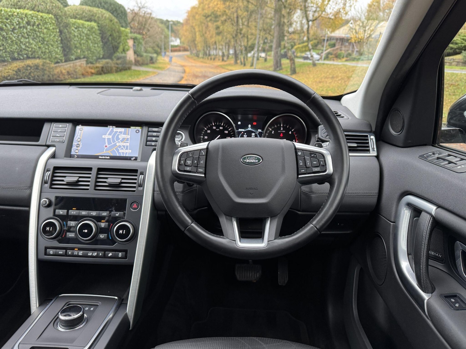 Used Land Rover Discovery Sport 2018 for sale - 76561858: Photo 35
