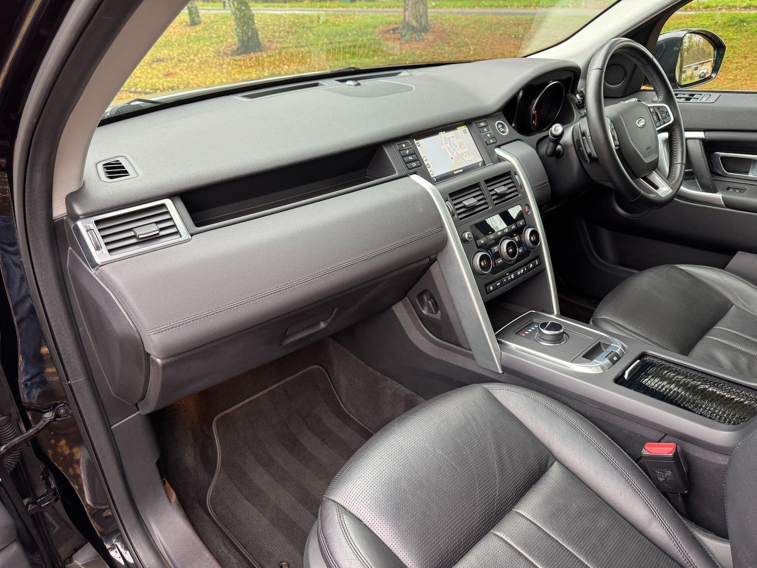 Used Land Rover Discovery Sport 2018 for sale - 76561858: Photo 38