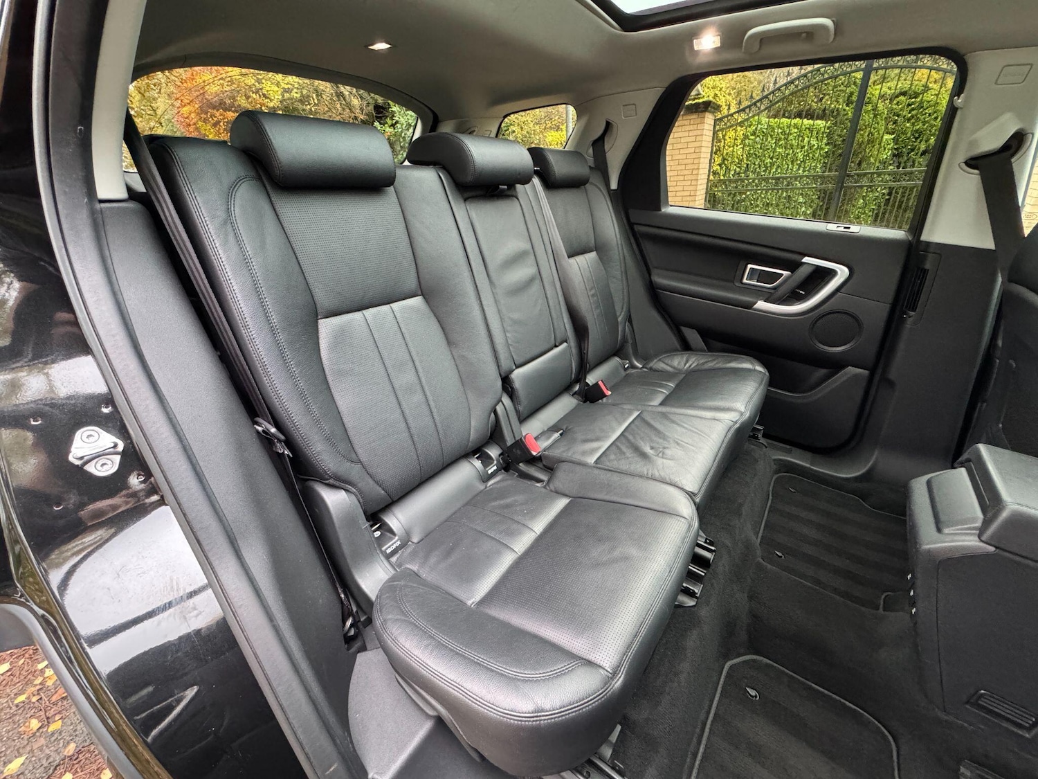 Used Land Rover Discovery Sport 2018 for sale - 76561858: Photo 64