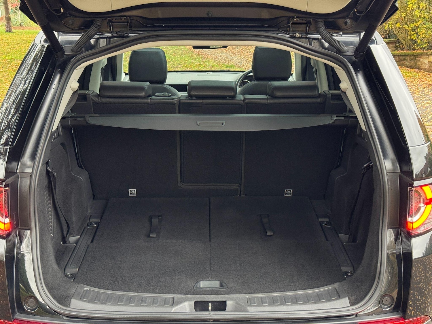 Used Land Rover Discovery Sport 2018 for sale - 76561858: Photo 76