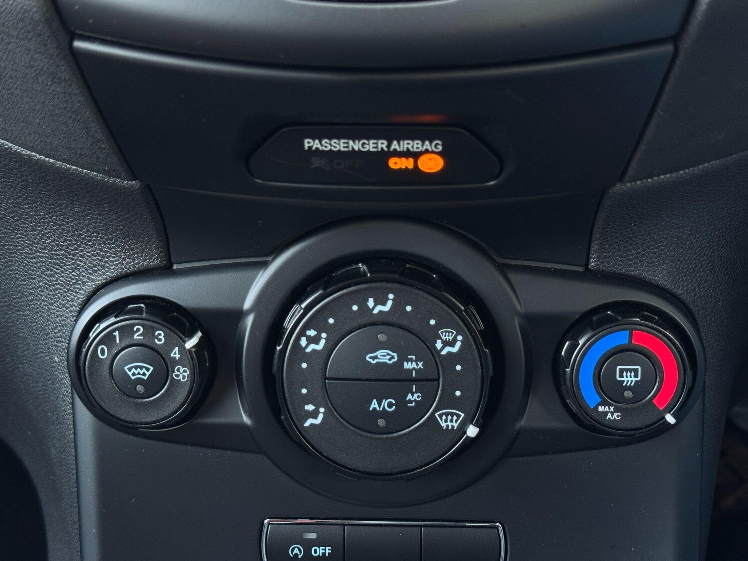 Used Ford Fiesta 2016 for sale - 76936211: Photo 14