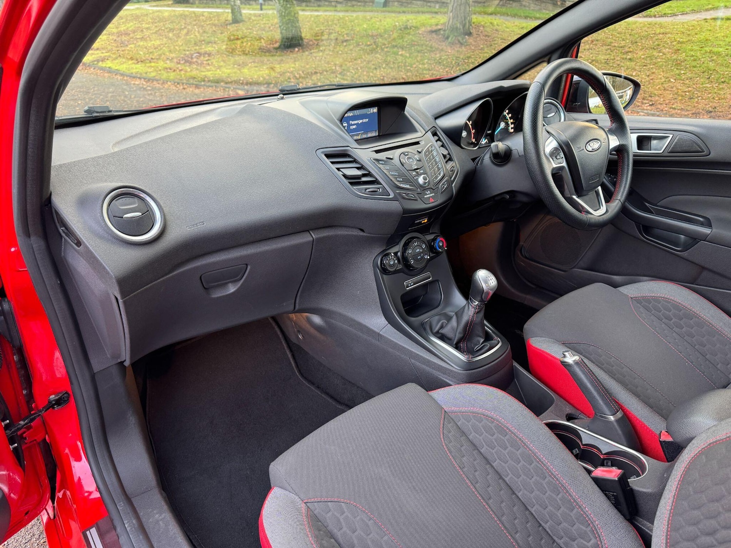 Used Ford Fiesta 2016 for sale - 76936211: Photo 25