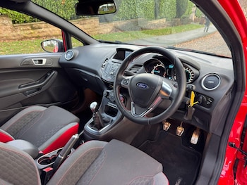 Used Ford Fiesta 2016 for sale - 76936211: Photo