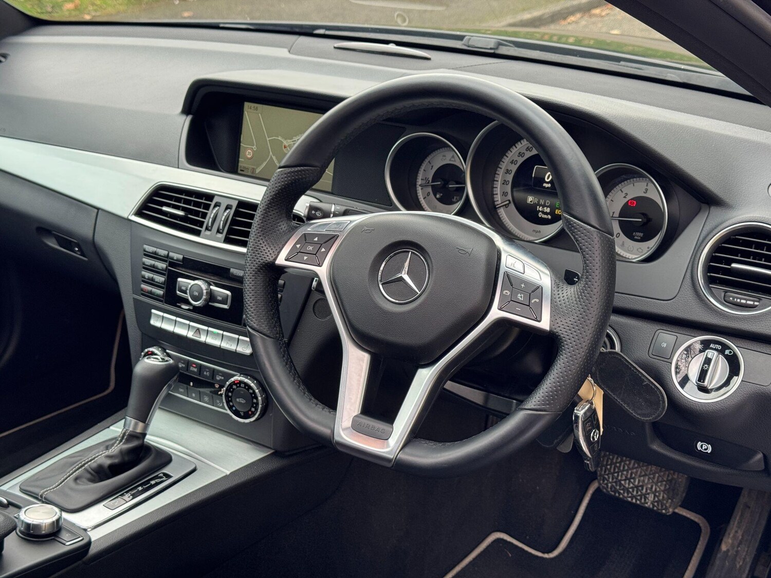 Used Mercedes-Benz C Class 2014 for sale - 77723380: Photo 28