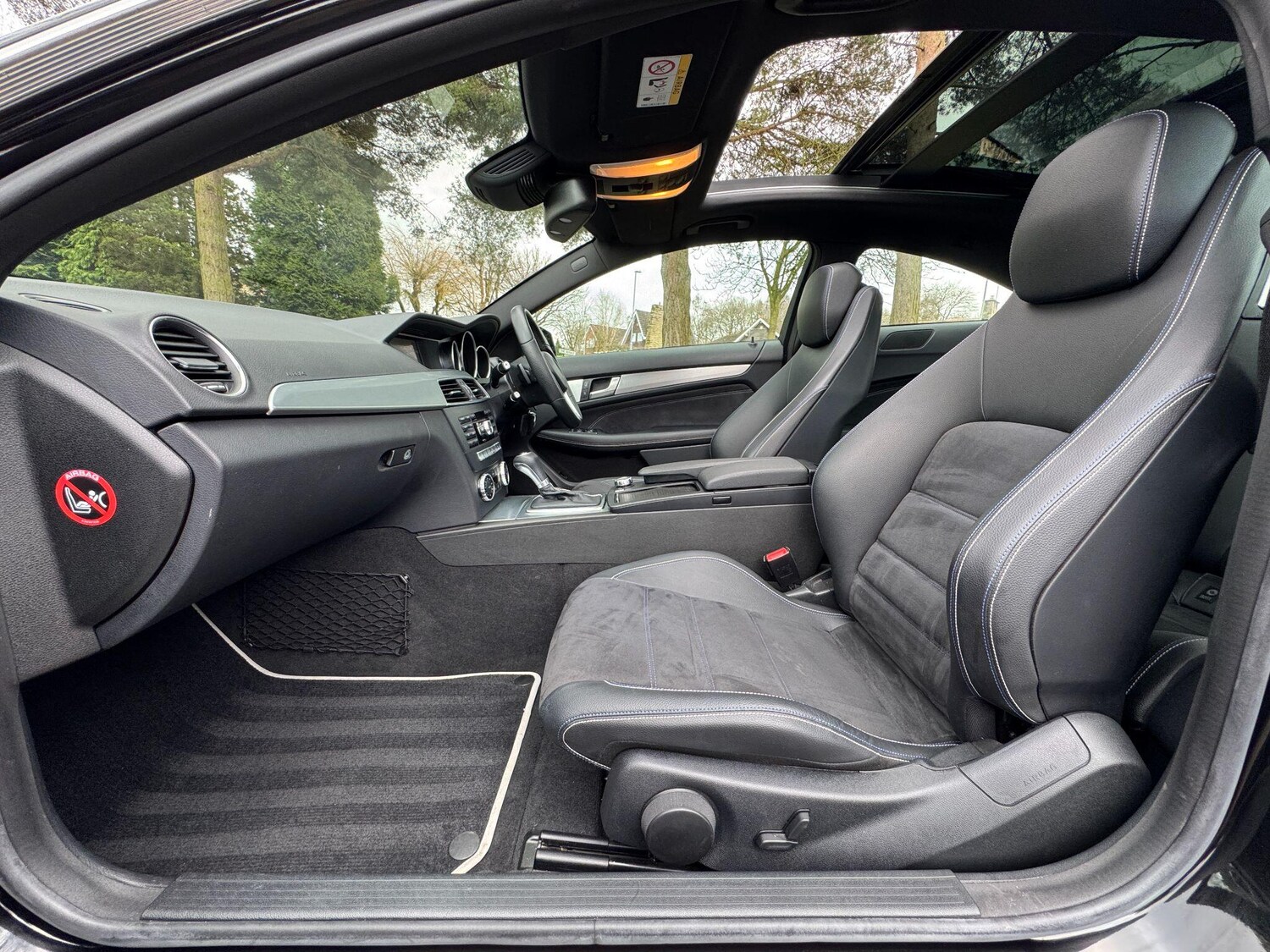 Used Mercedes-Benz C Class 2014 for sale - 77723380: Photo 73