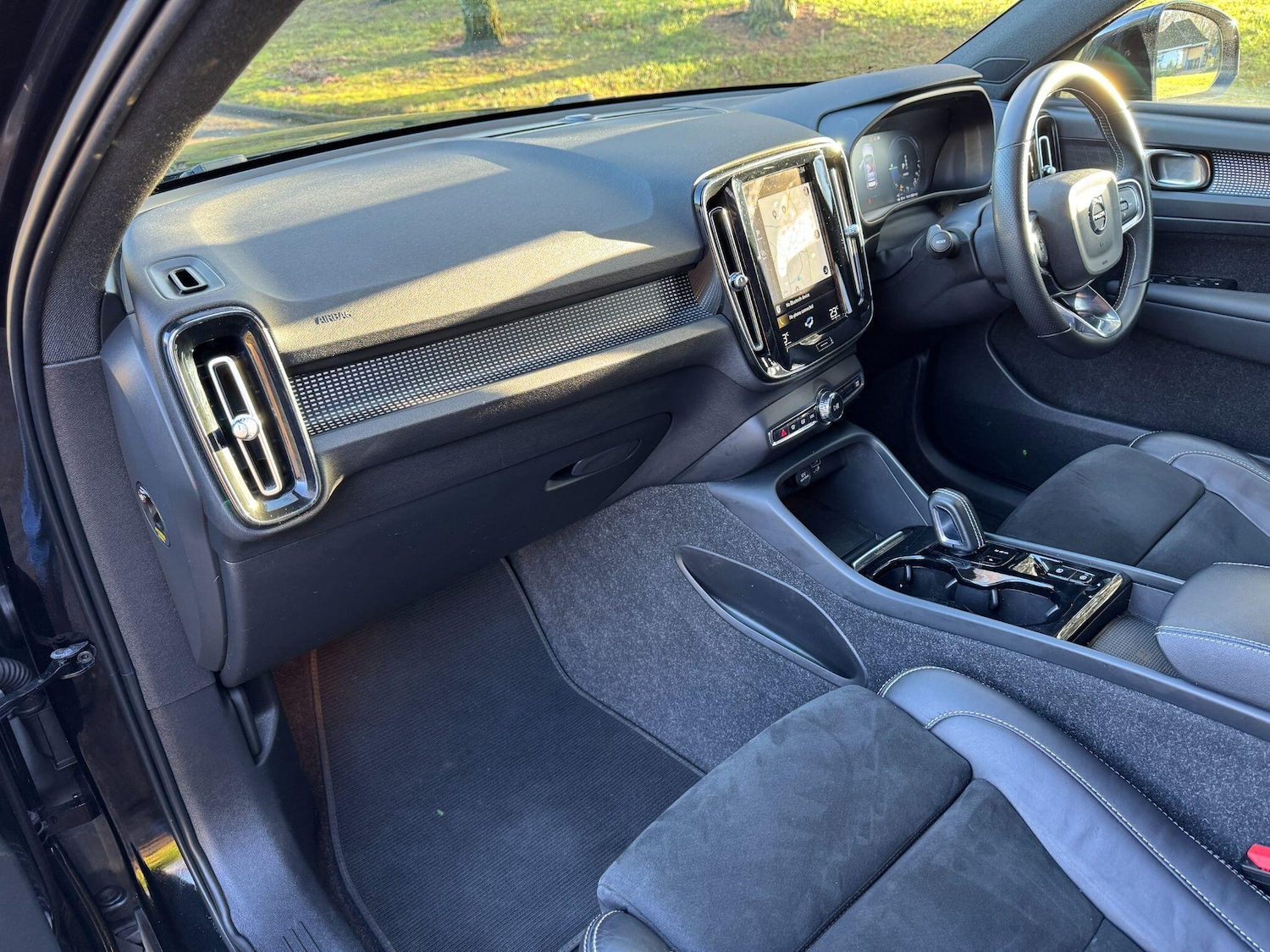 Used Volvo XC40 2021 for sale - 77015848: Photo 17