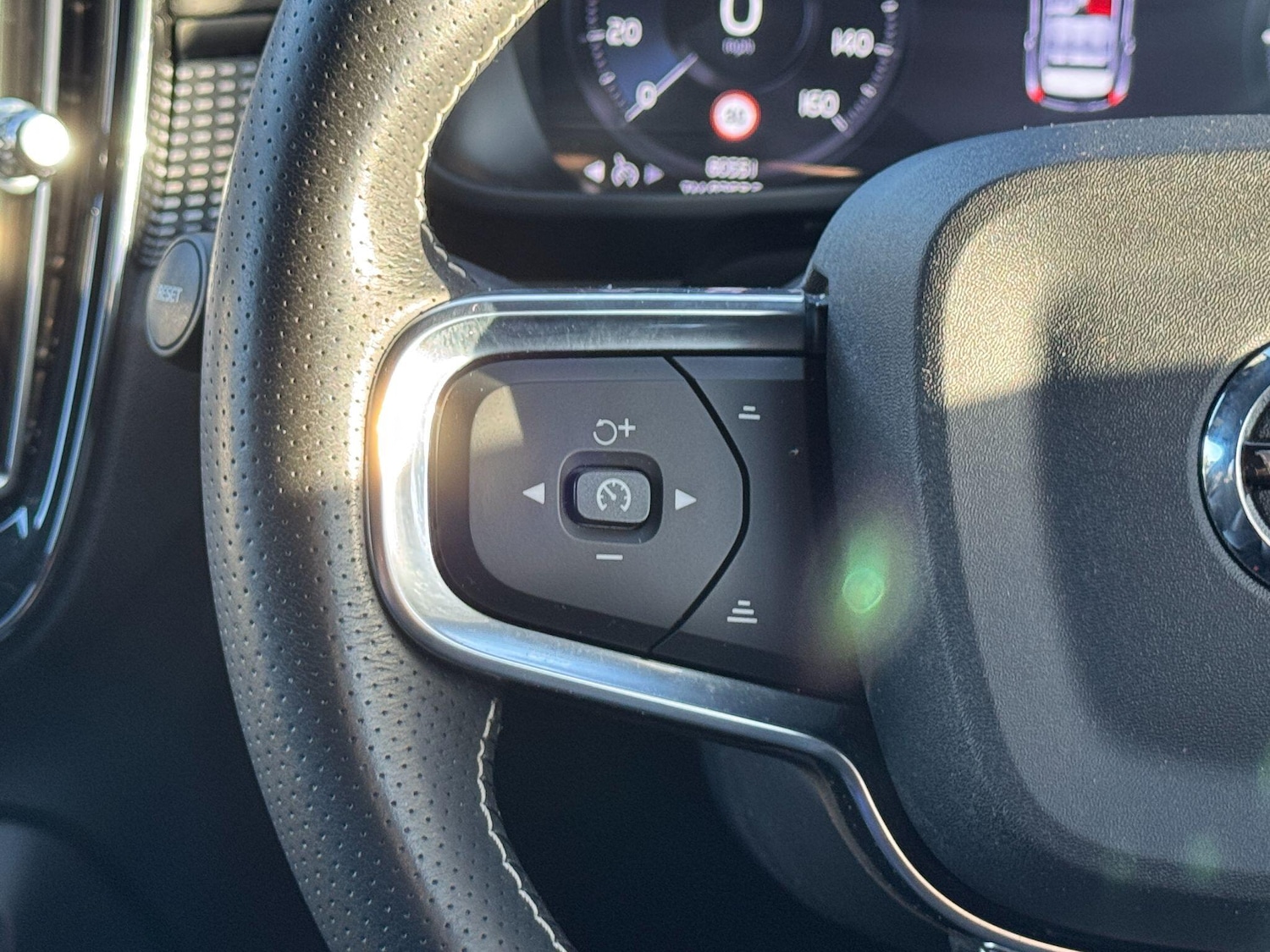 Used Volvo XC40 2021 for sale - 77015848: Photo 62