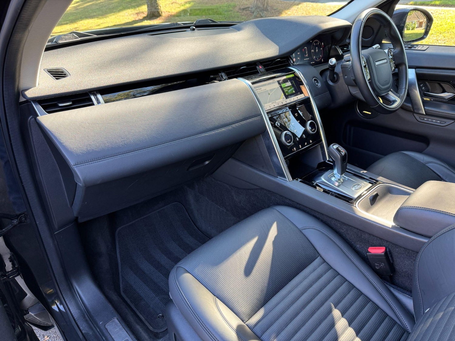 Used Land Rover Discovery Sport 2020 for sale - 76060665: Photo 6