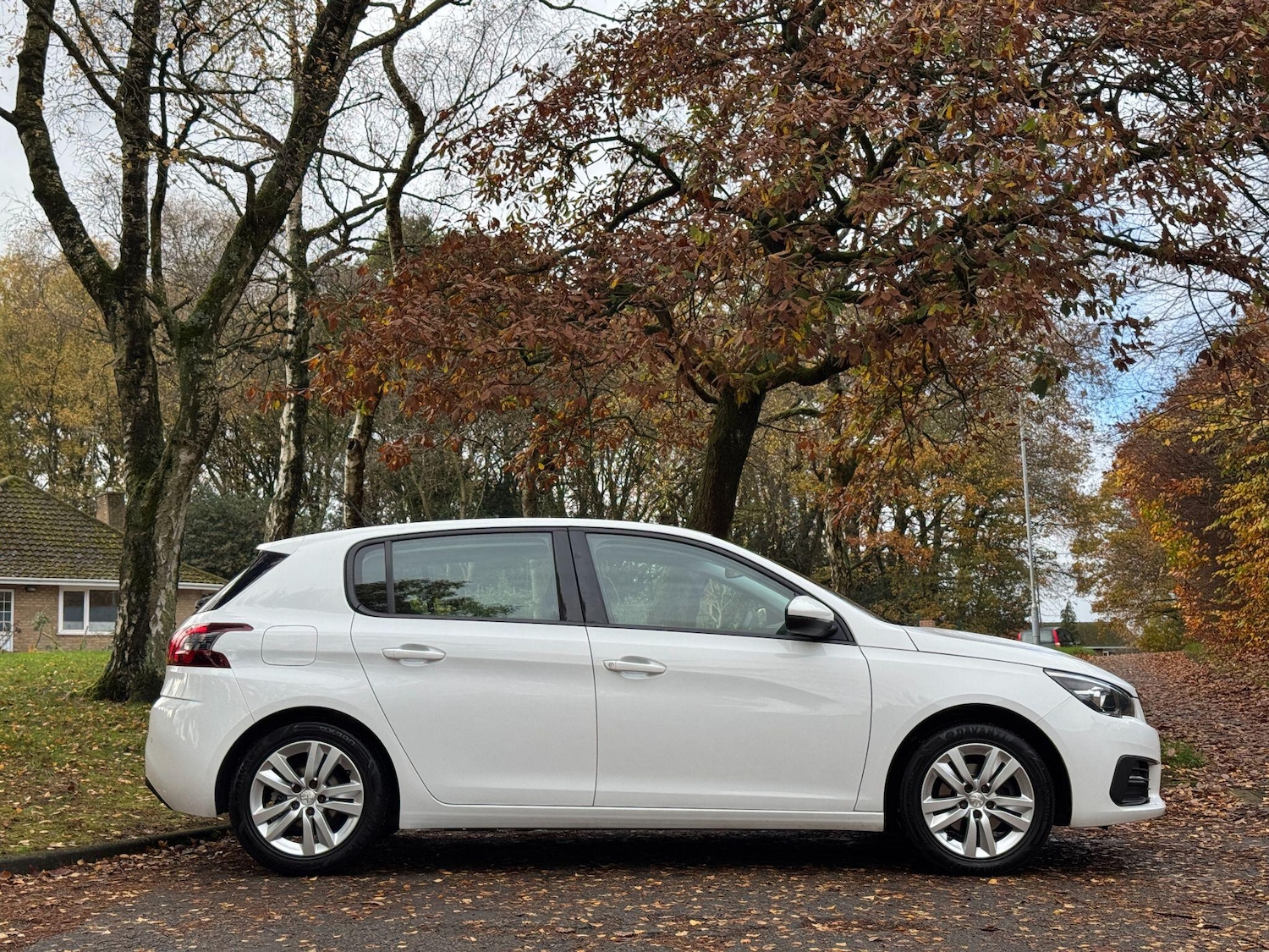 Used Peugeot 308 2017 for sale - 77254833: Photo 41