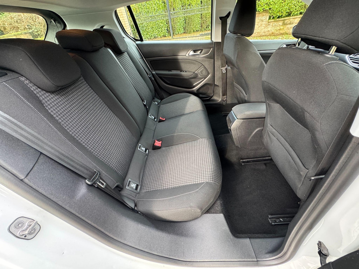 Used Peugeot 308 2017 for sale - 77254833: Photo 45