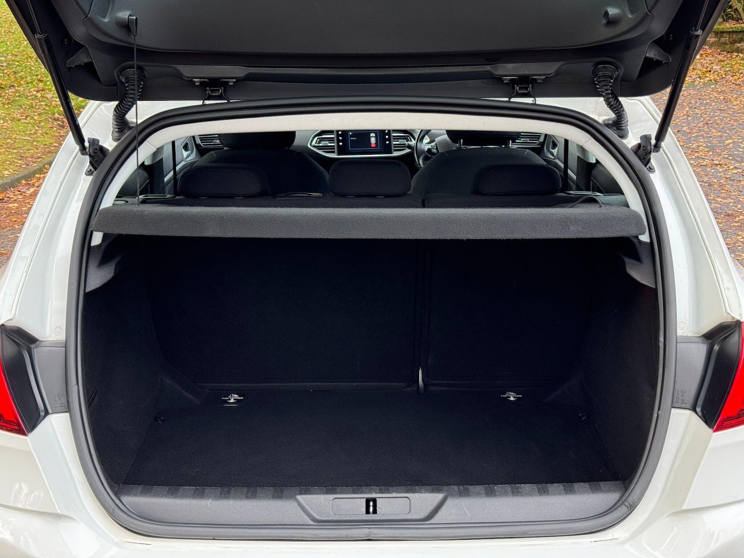 Used Peugeot 308 2017 for sale - 77254833: Photo 46