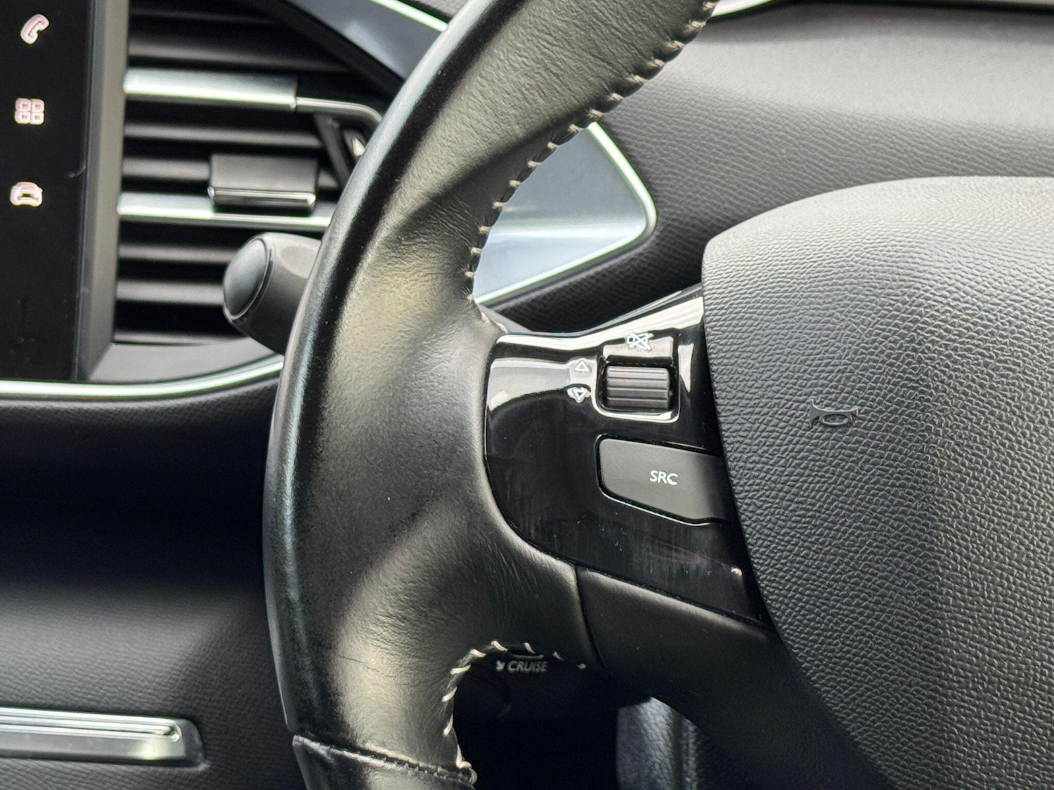 Used Peugeot 308 2017 for sale - 77254833: Photo 69