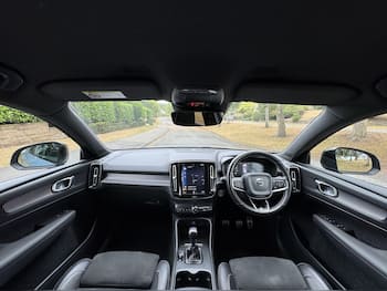 Used Volvo XC40 2019 for sale - 79670068: Photo
