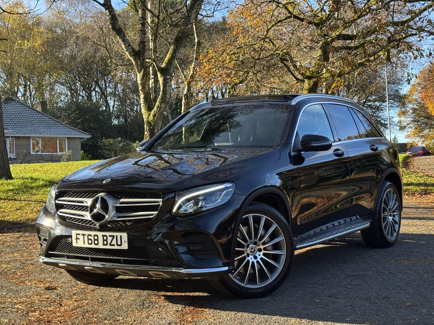 Used Mercedes-Benz GLC 2019 for sale - 76689266: Photo 1