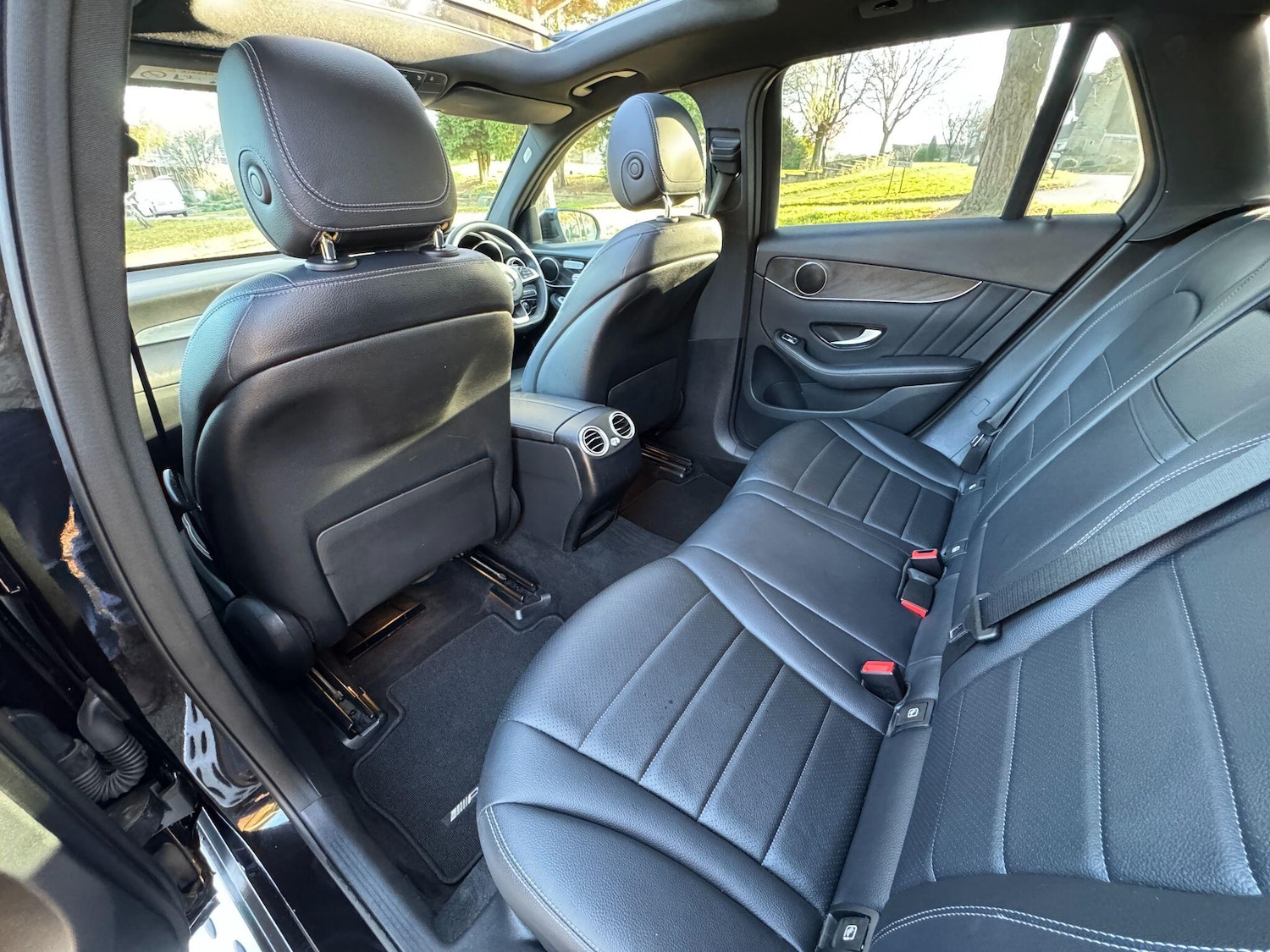 Used Mercedes-Benz GLC 2019 for sale - 76689266: Photo 15