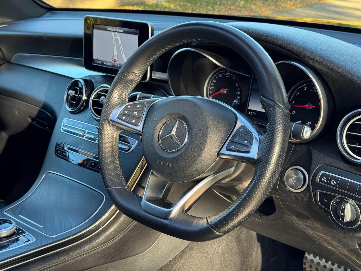 Used Mercedes-Benz GLC 2019 for sale - 76689266: Photo 26