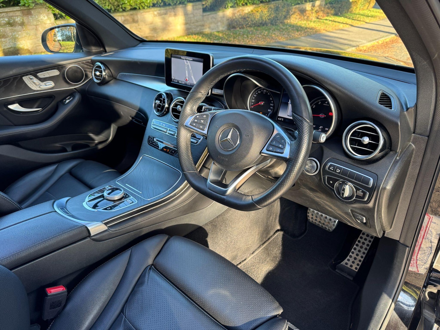 Used Mercedes-Benz GLC 2019 for sale - 76689266: Photo 35