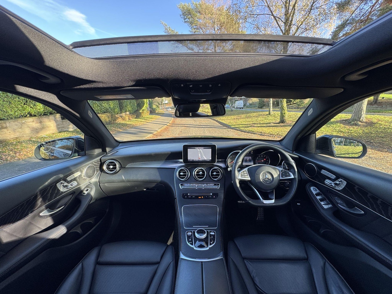 Used Mercedes-Benz GLC 2019 for sale - 76689266: Photo 4