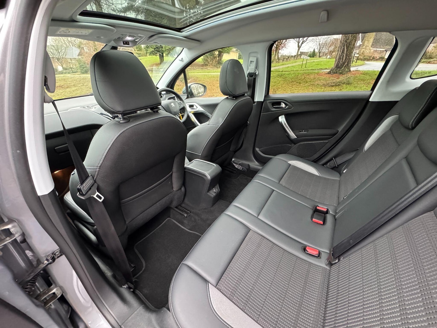 Used Peugeot 2008 2019 for sale - 76976191: Photo 12