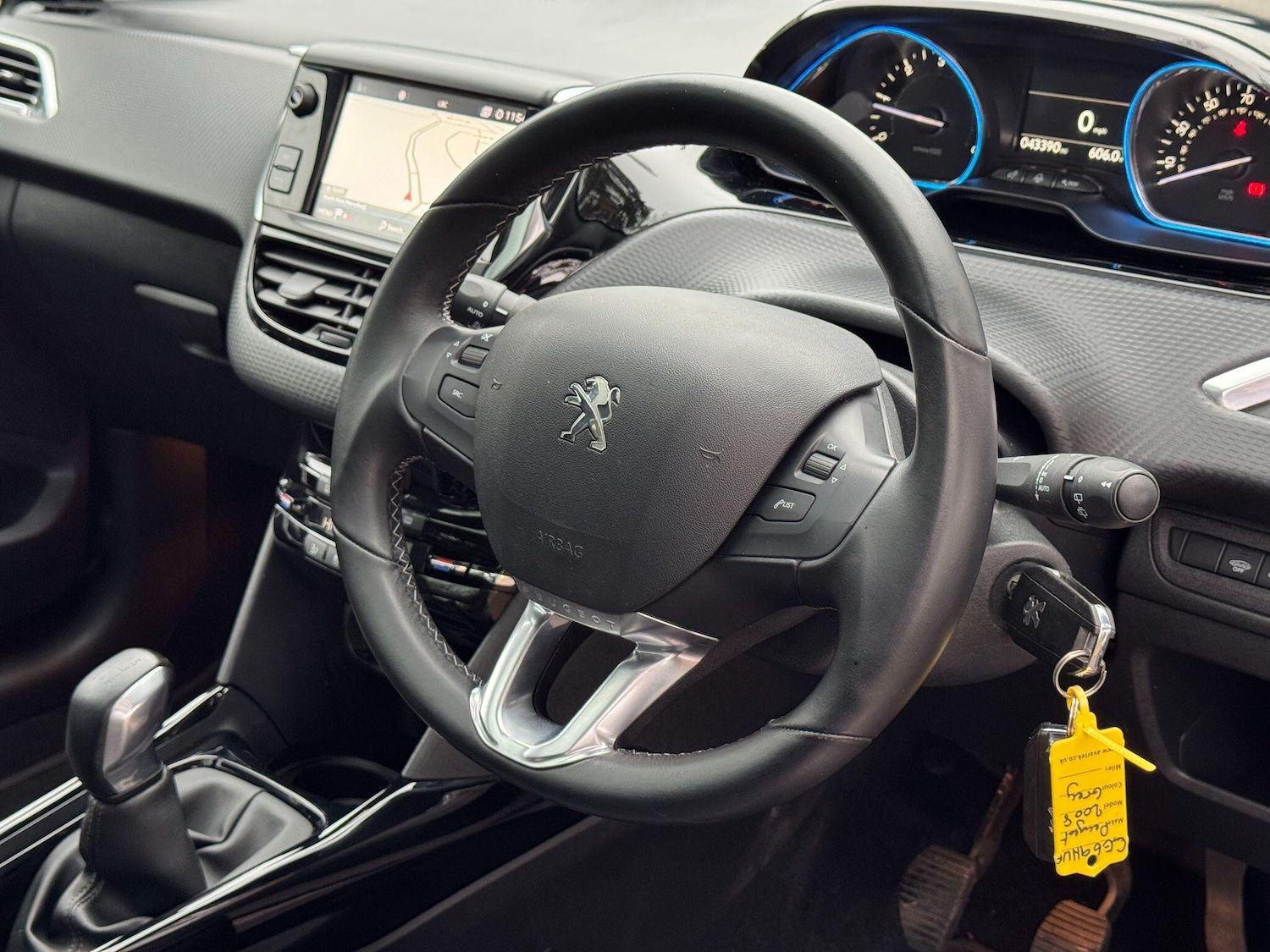 Used Peugeot 2008 2019 for sale - 76976191: Photo 18