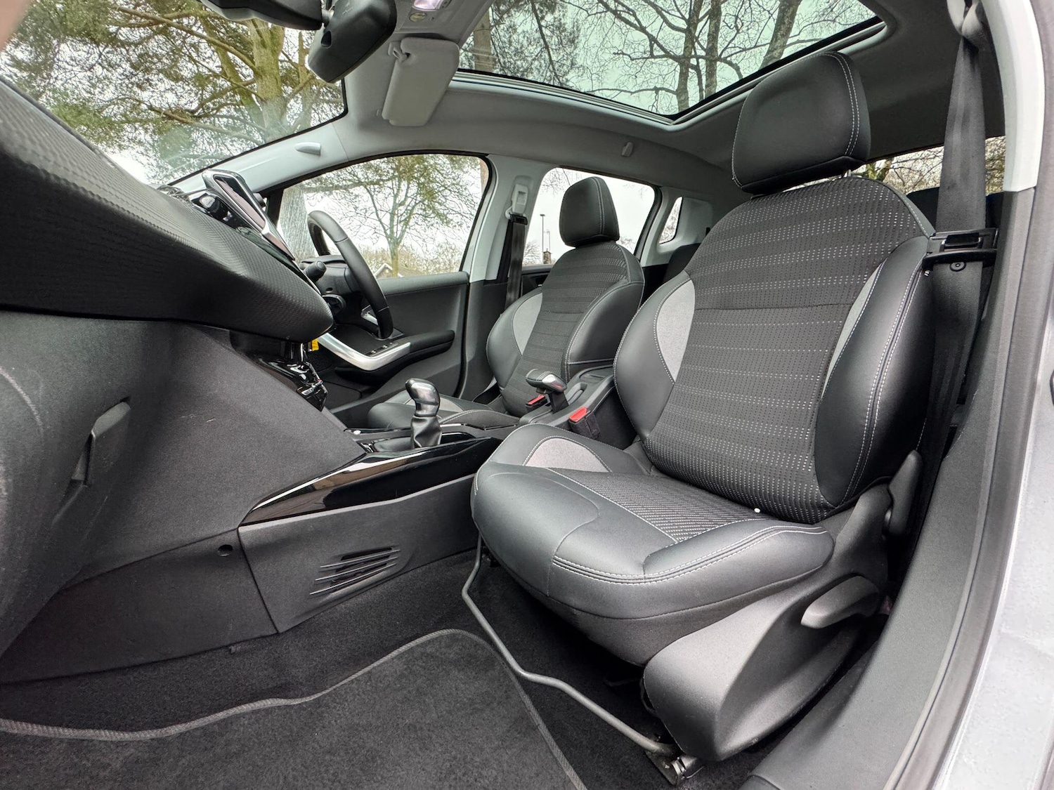 Used Peugeot 2008 2019 for sale - 76976191: Photo 5