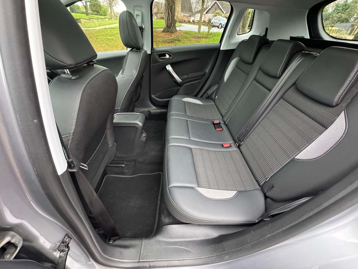 Used Peugeot 2008 2019 for sale - 76976191: Photo 77