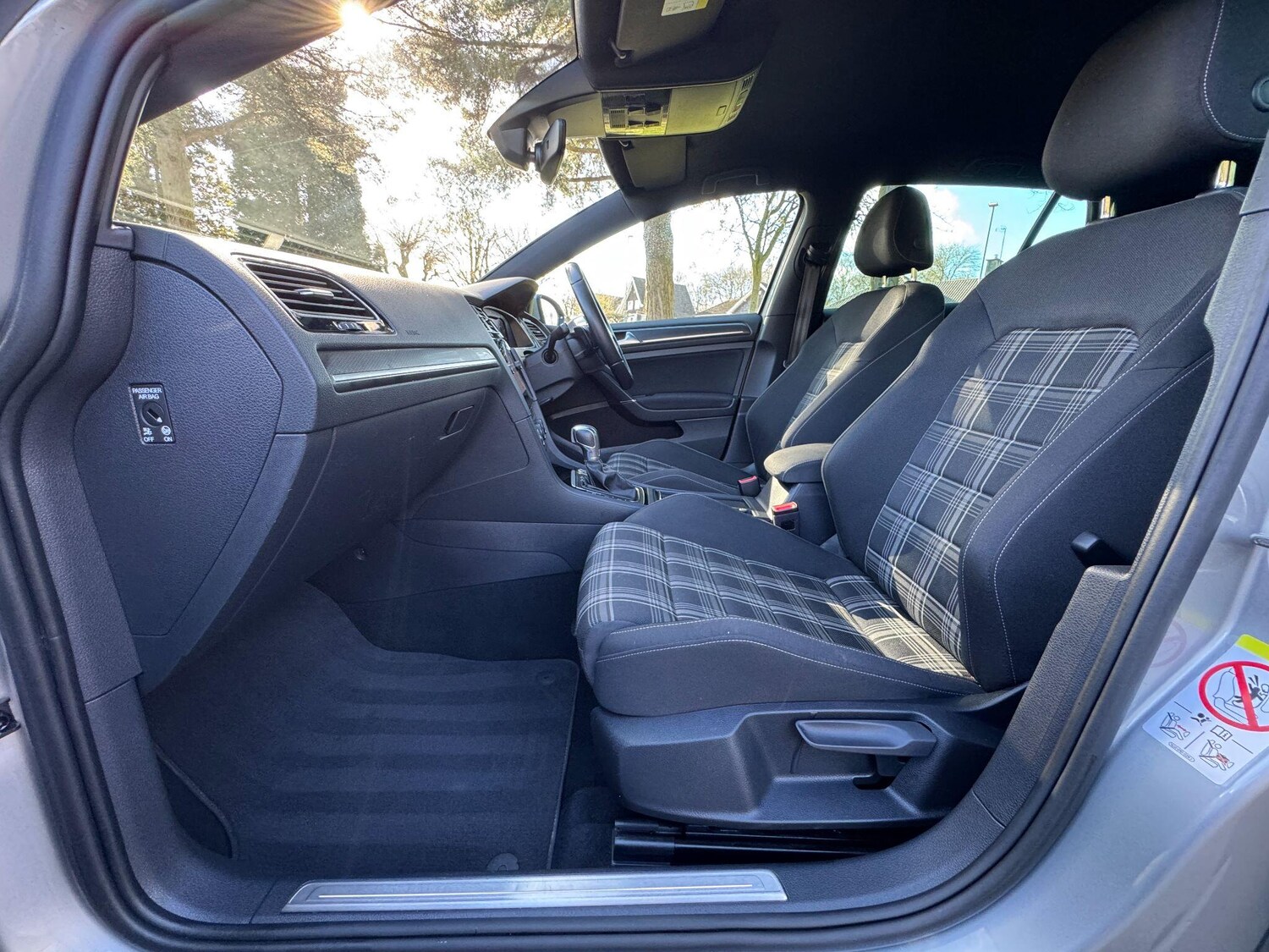 Used Volkswagen Golf 2020 for sale - 77853959: Photo 80