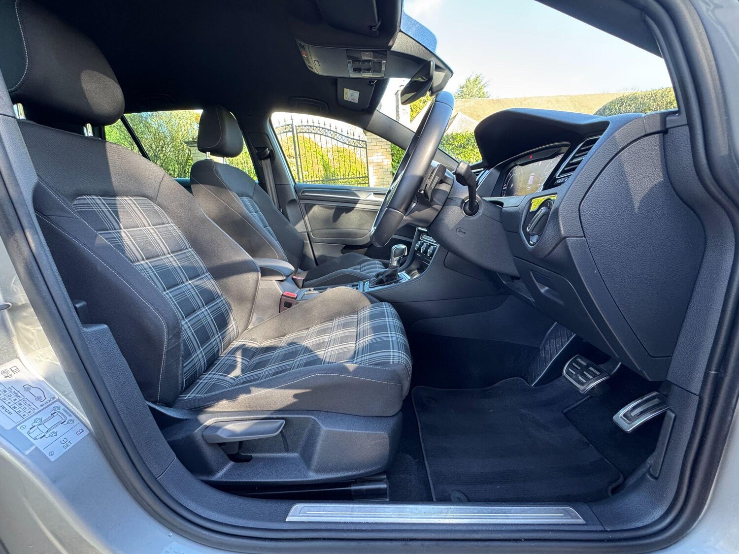 Used Volkswagen Golf 2020 for sale - 77853959: Photo 84