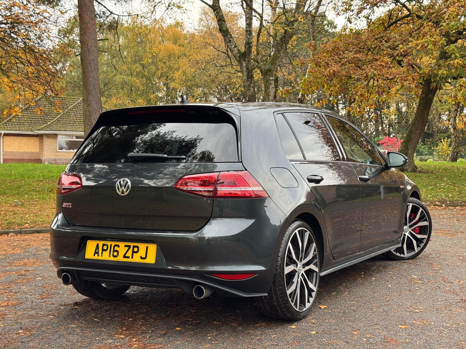 Used Volkswagen Golf 2016 for sale - 76537719: Photo 2