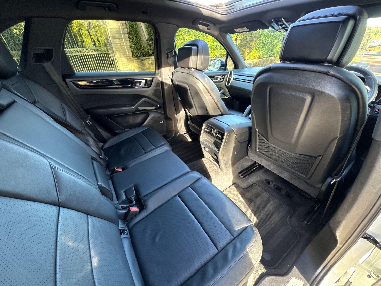 Used Porsche Cayenne 2019 for sale - 76727689: Photo 44