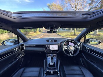 Used Porsche Cayenne 2019 for sale - 76727689: Photo