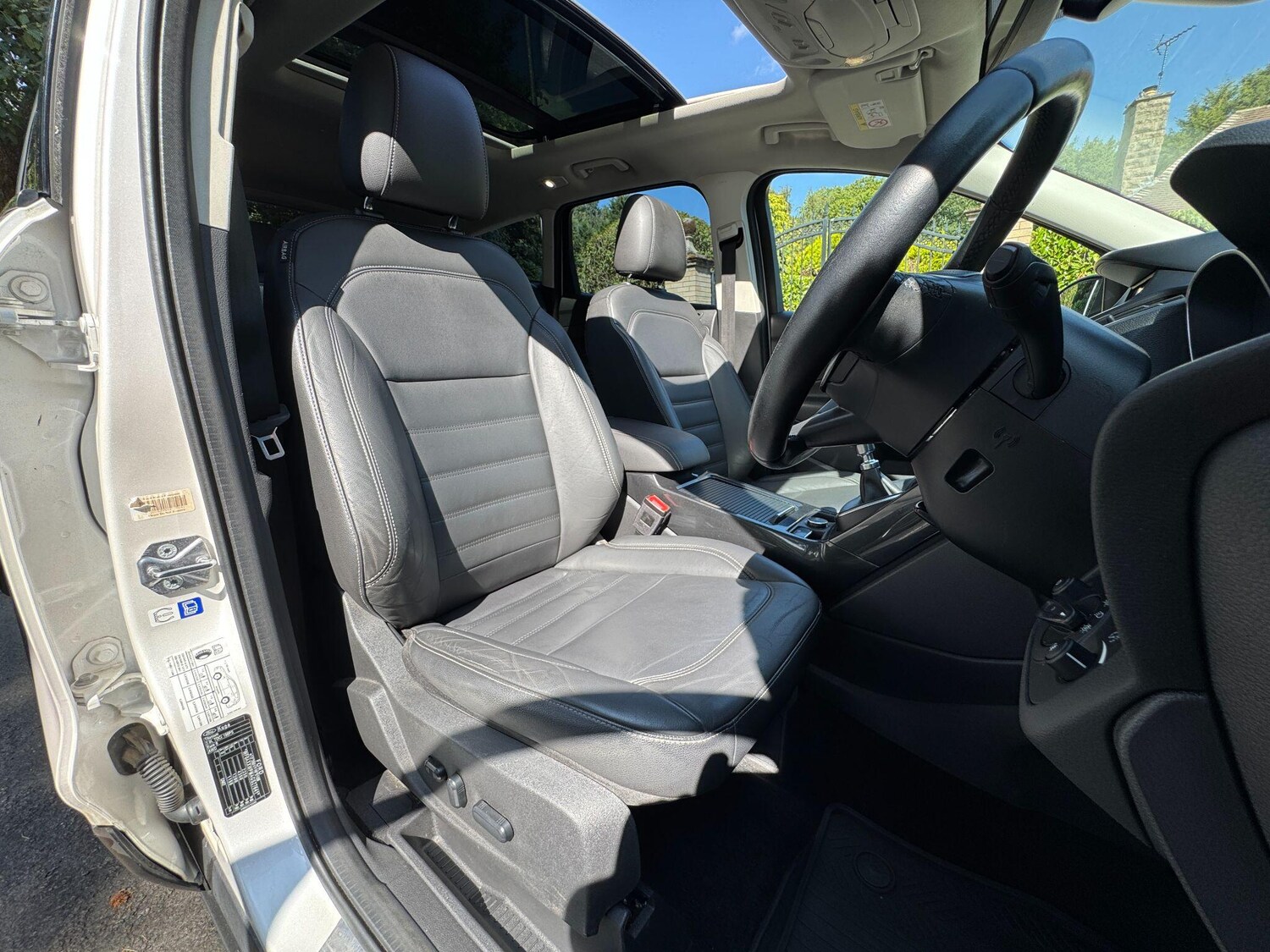 Vehicle 28