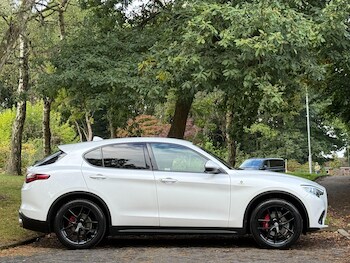 Used Alfa Romeo Stelvio 2017 for sale - 75990741: Photo