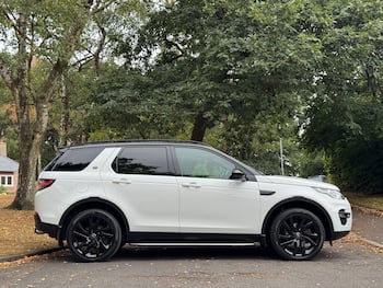 Used Land Rover Discovery Sport 2015 for sale - 79589544: Photo