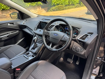 Used Ford Kuga 2017 for sale - 79237003: Photo