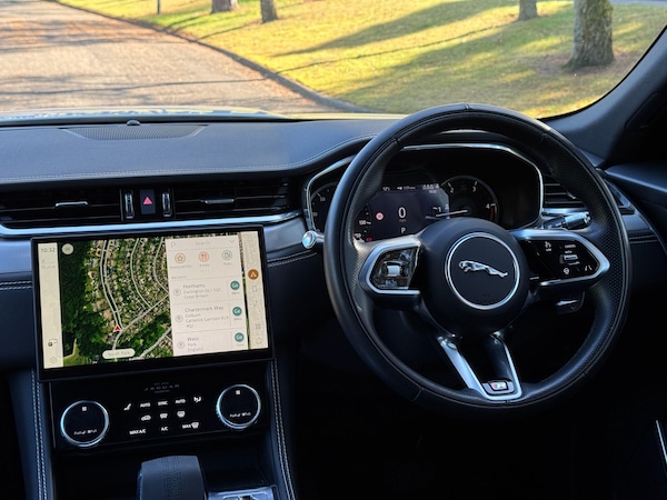 Used Jaguar F-Pace 2021 for sale - 76073139: Photo 25